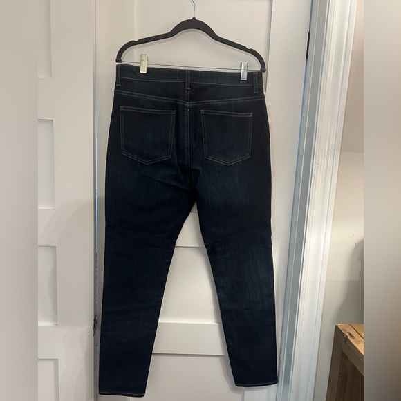Uniqlo Ultra Stretch High Rise Ankle Jeans - Size 32 - Picture 3 of 3
